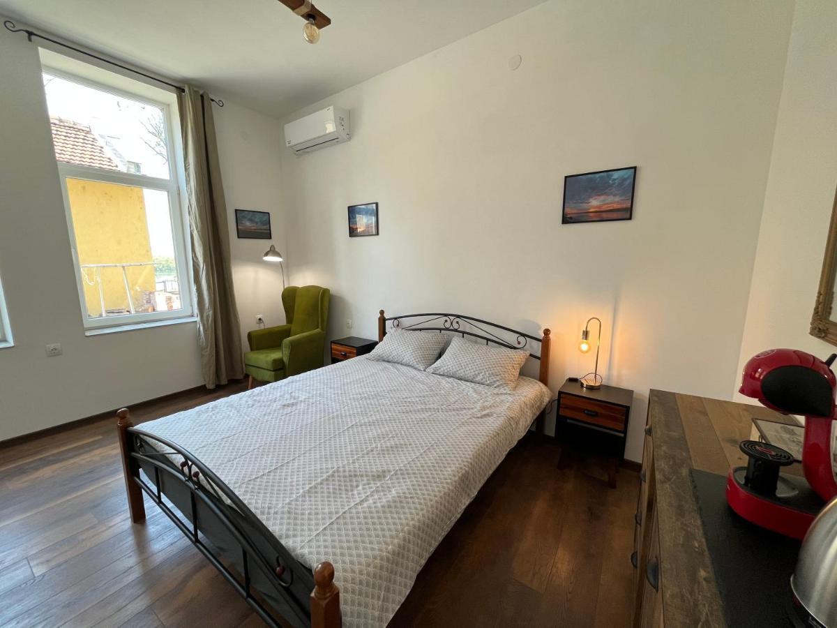 Prista Guest Rooms روس المظهر الخارجي الصورة