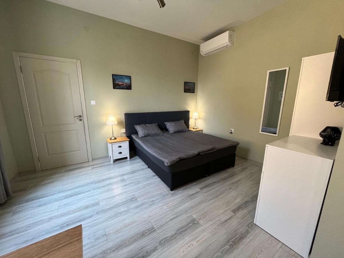 Prista Guest Rooms روس المظهر الخارجي الصورة